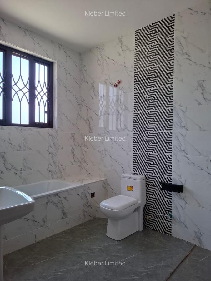 4 Bed House with En Suite in Rironi - 18