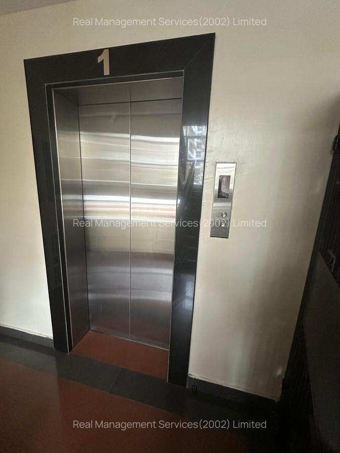 3 Bed Apartment with En Suite in Kileleshwa - 11