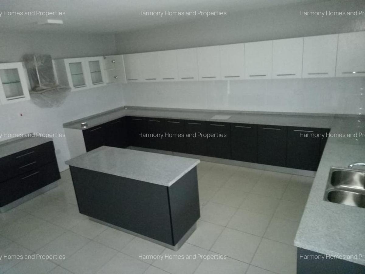 4 Bed Apartment with En Suite at General Mathenge - 2