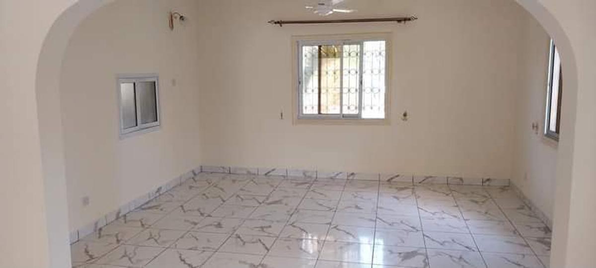 4 Bed Villa with En Suite at Kenyatta Road - 8