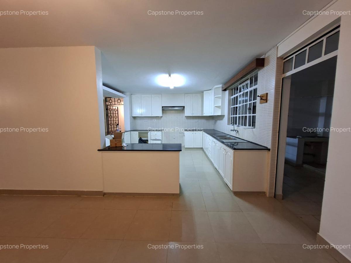 3 Bed Apartment with En Suite in Westlands Area - 12