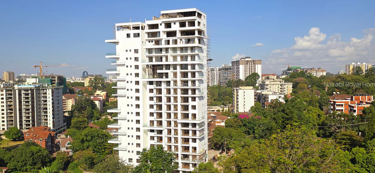 3 Bed Apartment with En Suite at Riverside Drive - 2