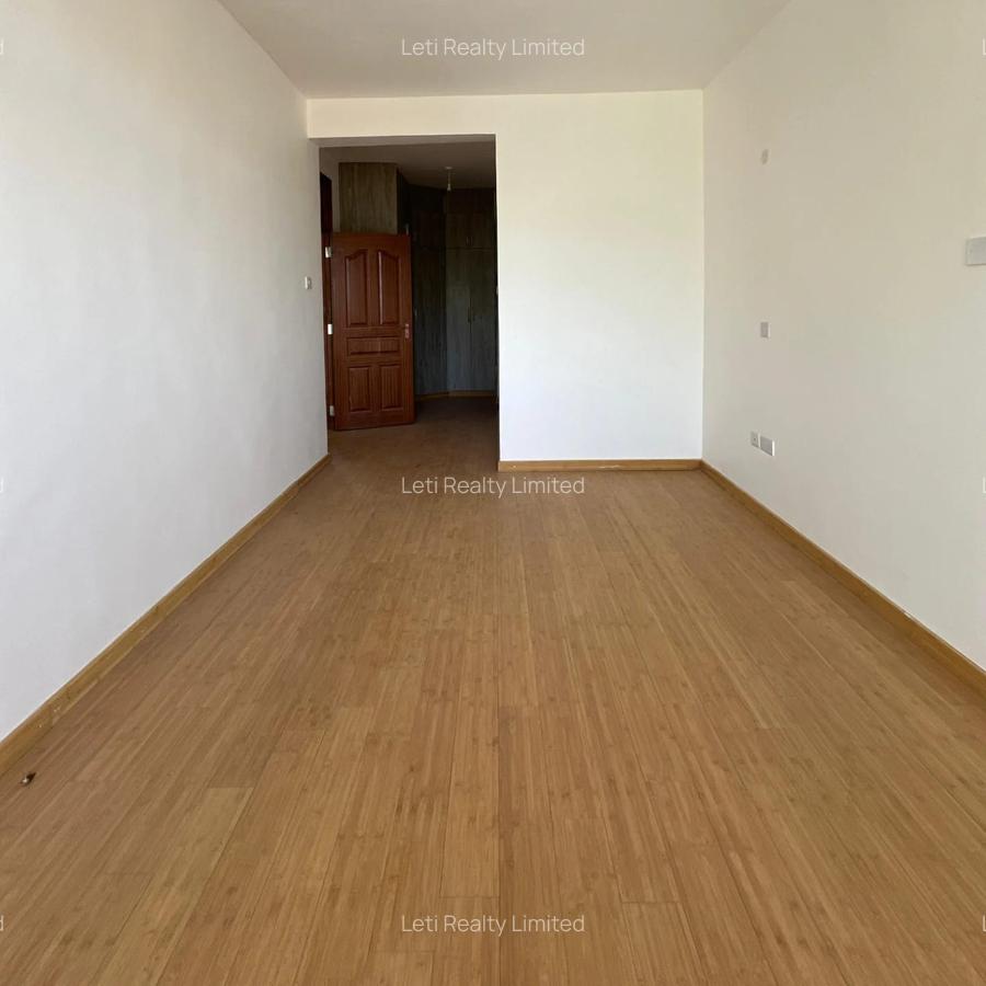 5 Bed Townhouse with En Suite in Lavington - 5