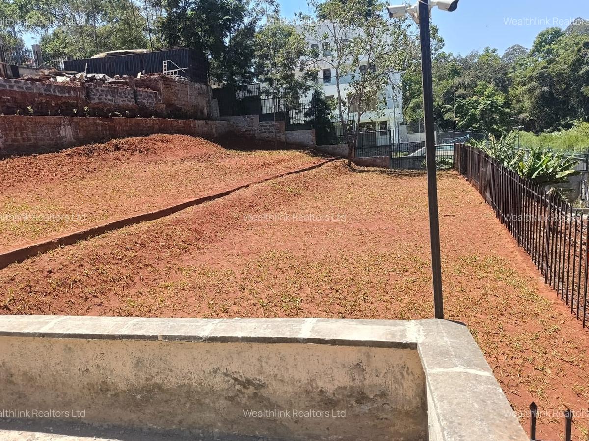 7 Bed House with En Suite at Nyari - 9