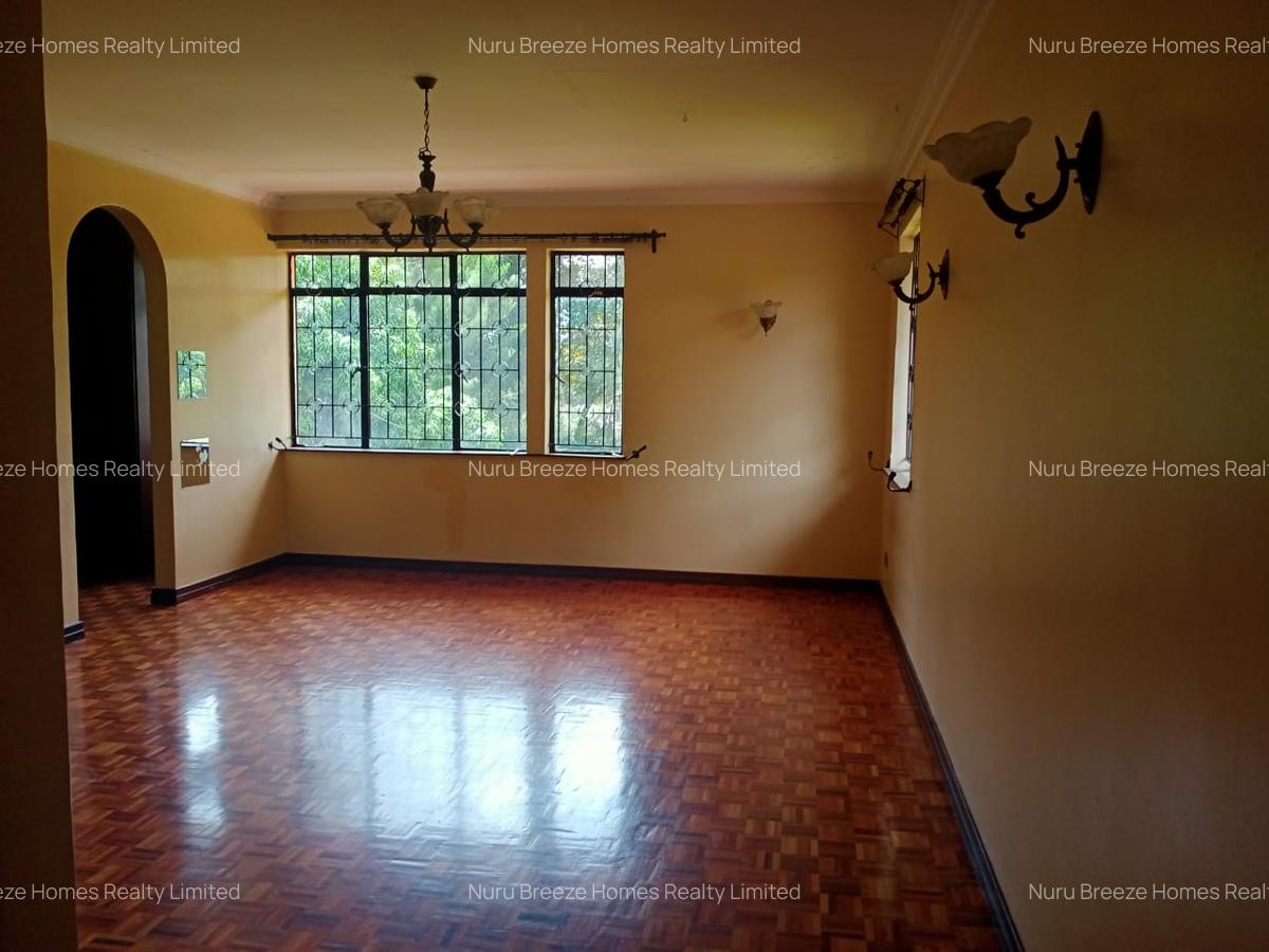 4 Bed House with En Suite in Runda - 4