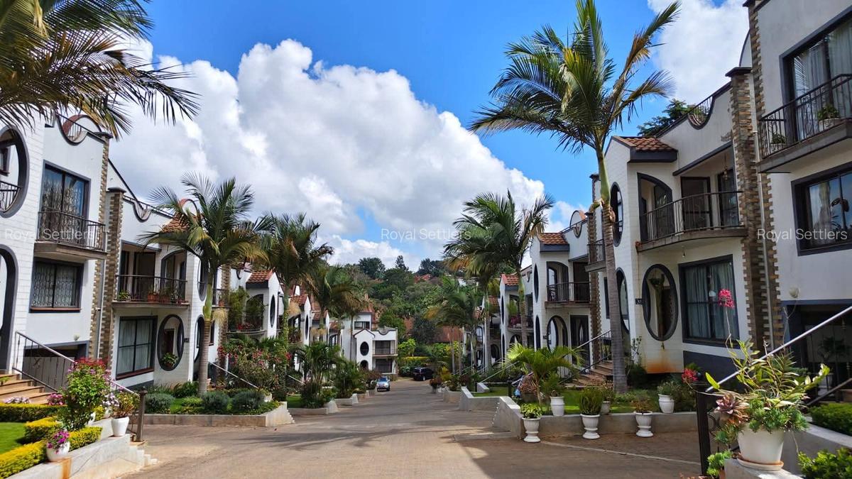 5 Bed Townhouse with En Suite at Grevillea Grove - 1