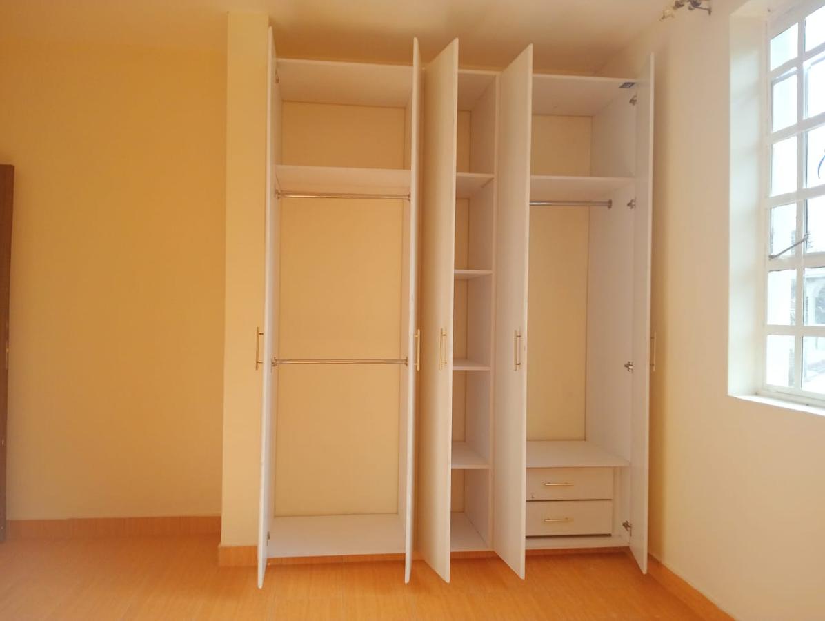 2 Bed House with Garden in Runda - 4