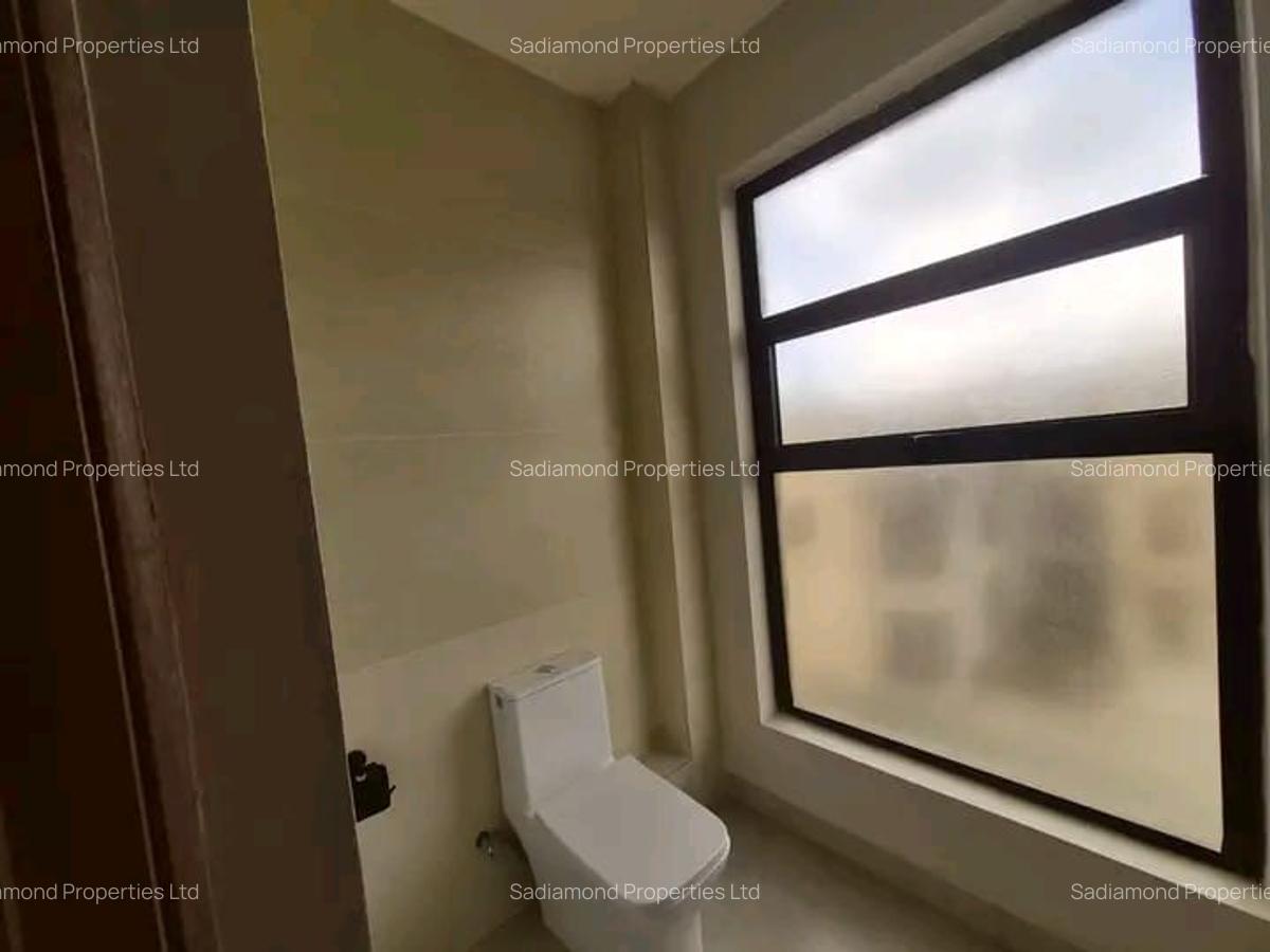 5 Bed House with En Suite in Karen - 7