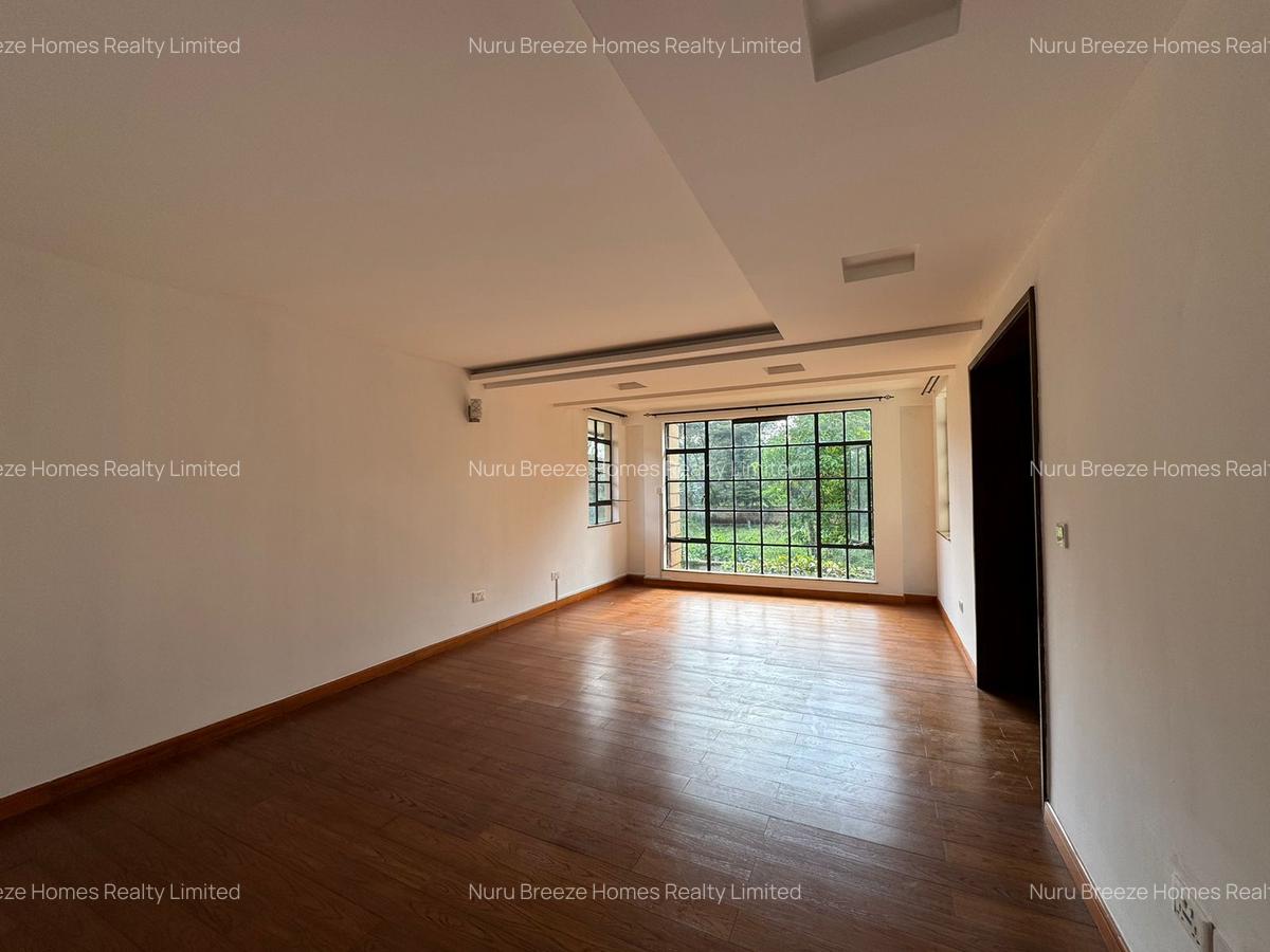 4 Bed Townhouse with En Suite in Kitisuru - 12