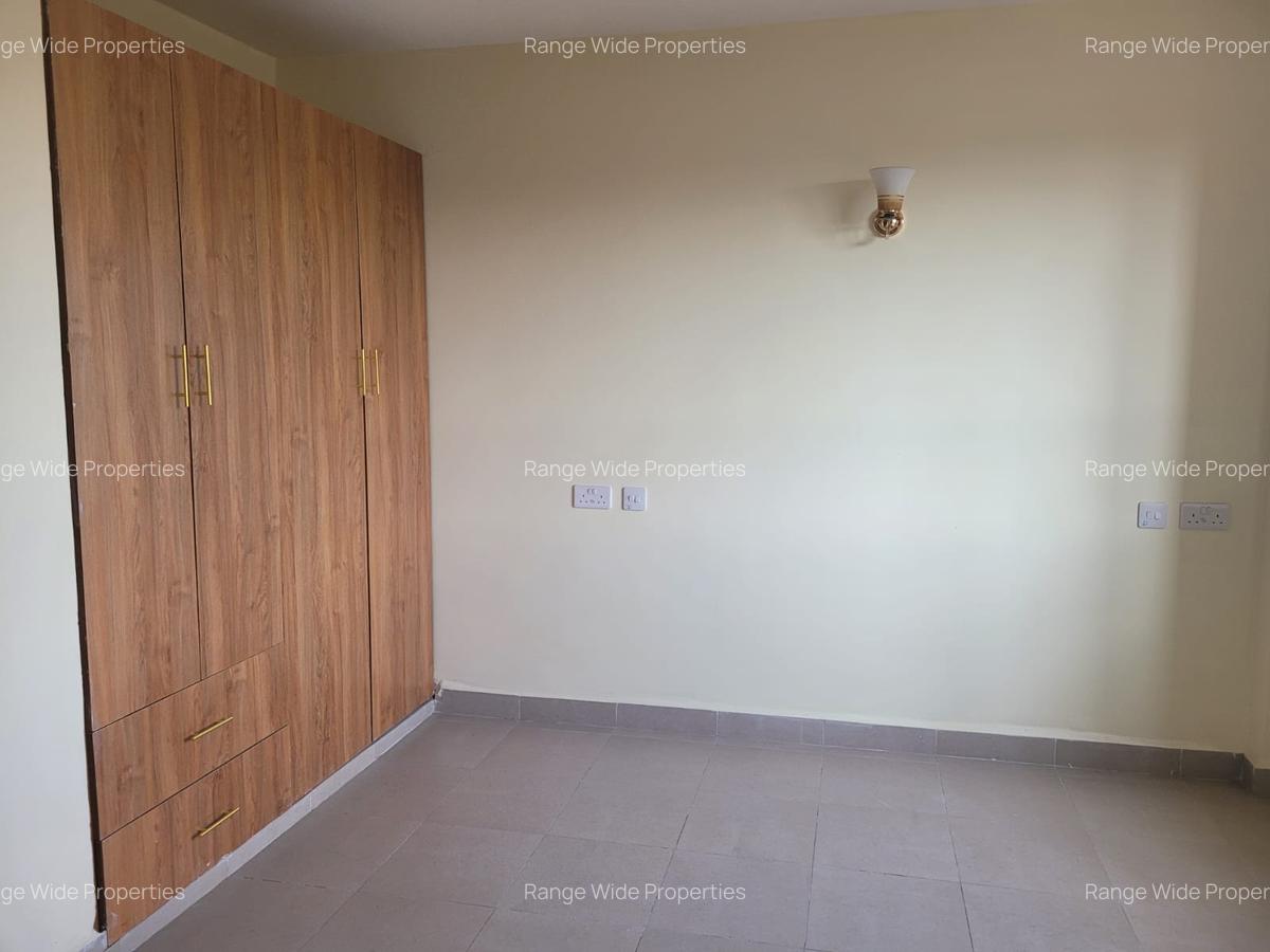 2 Bed Apartment with En Suite at Parklands - 4