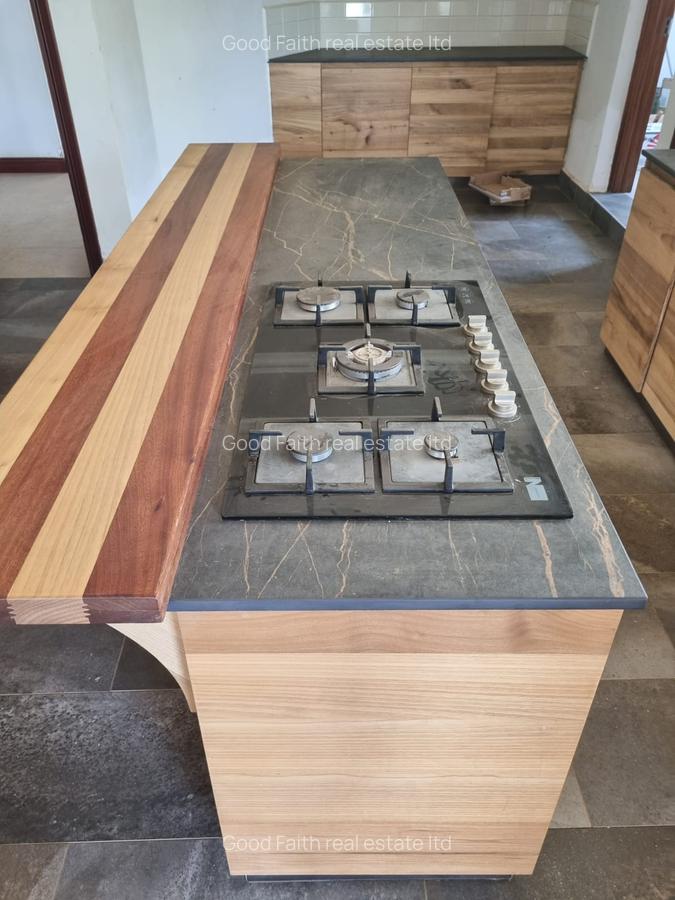 4 Bed House with En Suite in Thika Road - 12