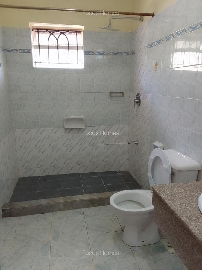 4 Bed Townhouse with En Suite in Lavington - 11