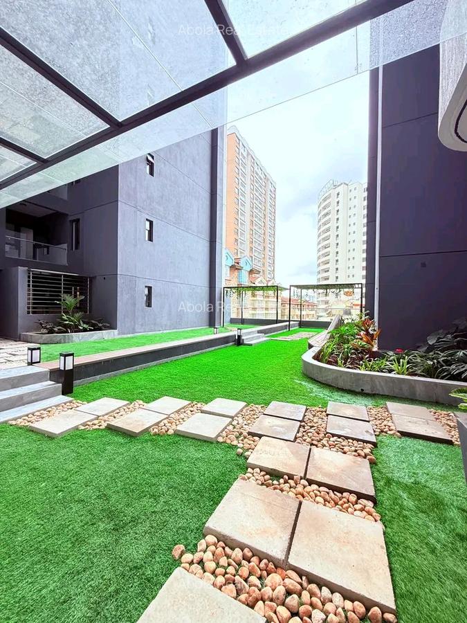 1 Bed Apartment with En Suite at Kilimani - 8