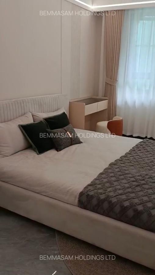 Serviced 1 Bed Apartment with En Suite at Wood Avenue - 11