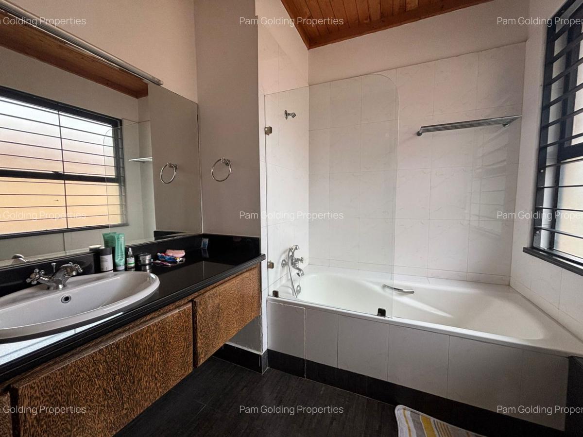 1 Bed House with En Suite in Gigiri - 5