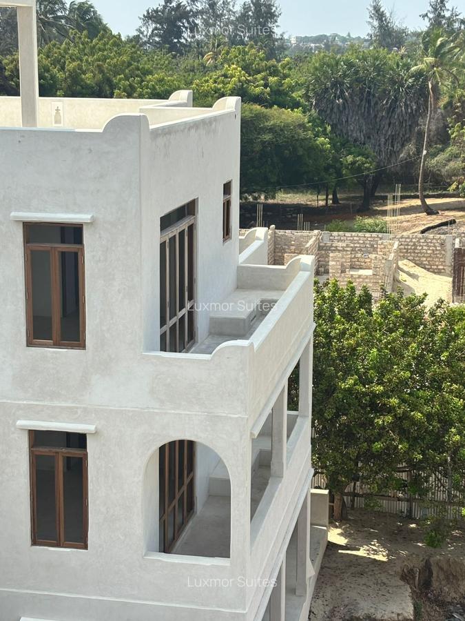 5 Bed Villa with En Suite at Lamu Shela Area - 3