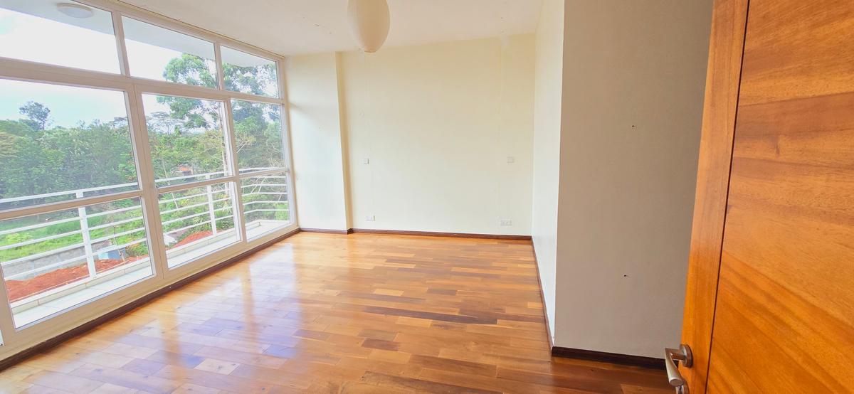 5 Bed Townhouse with En Suite at Convent Drive - 16