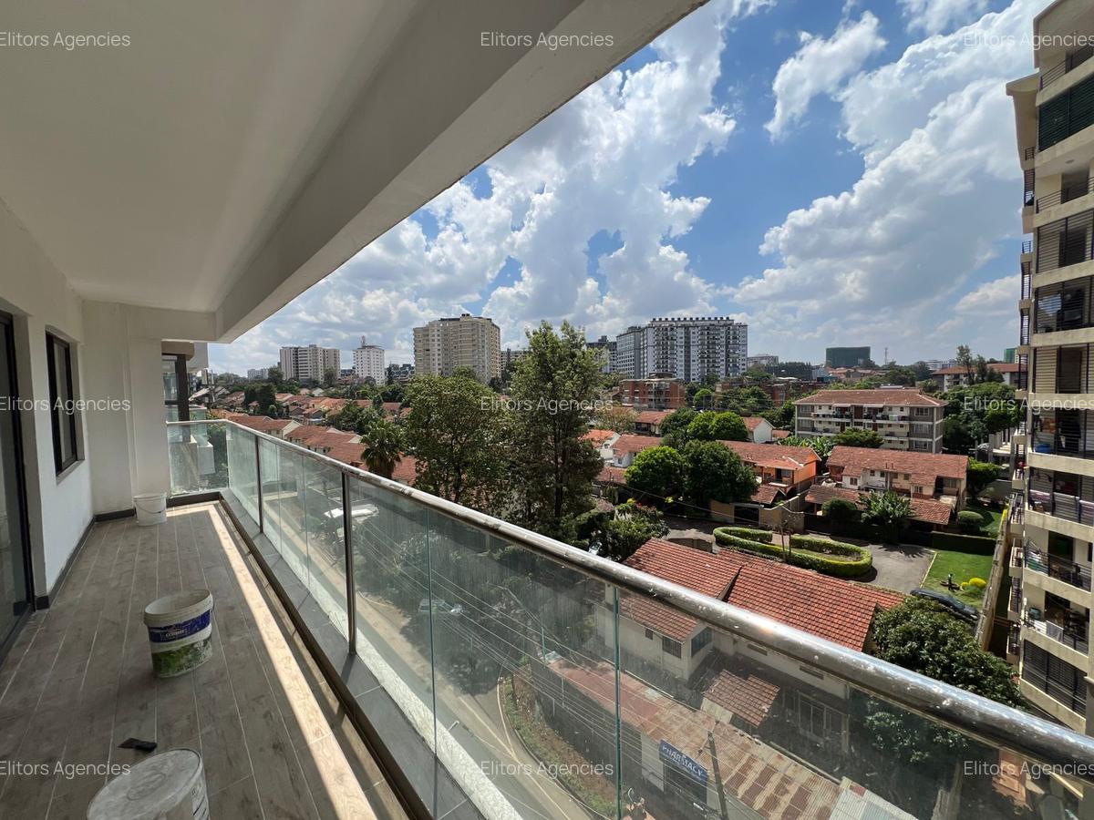 4 Bed Apartment with En Suite at Tabere Crescent - 2