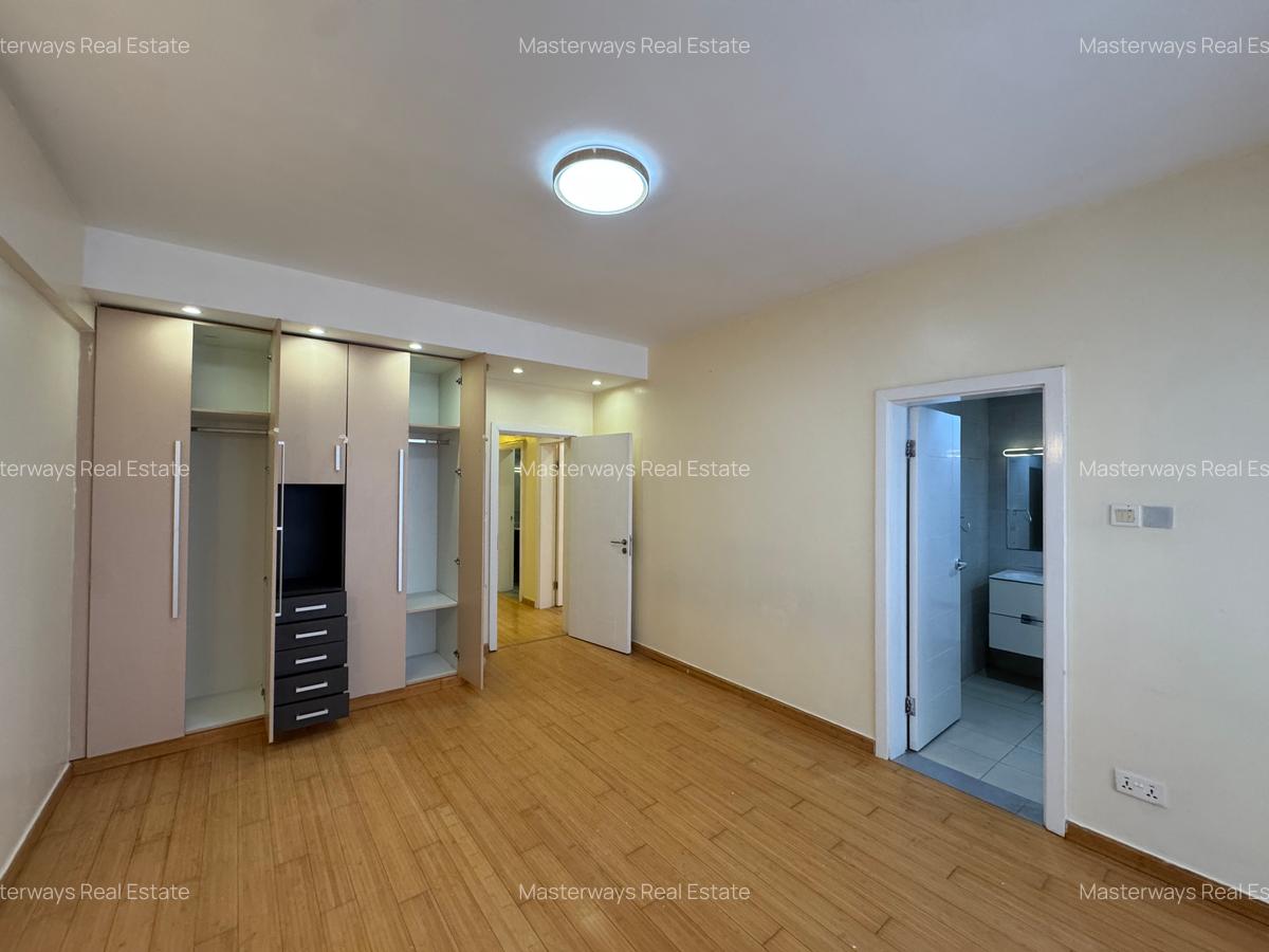 4 Bed Apartment with En Suite in Kileleshwa - 14