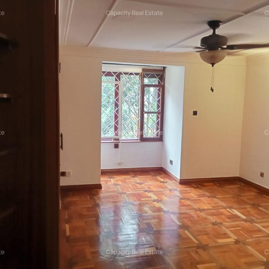 4 Bed Villa with En Suite in Runda - 11