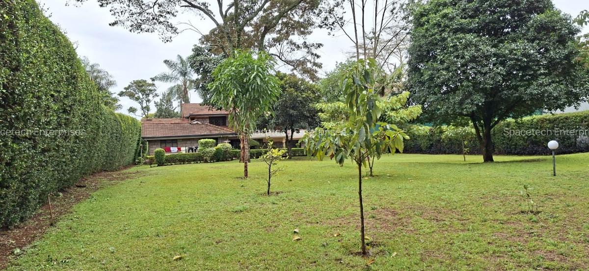 5 Bed House with En Suite in Runda - 4