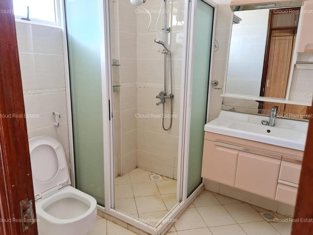 3 Bed Apartment with En Suite in Westlands Area - 7