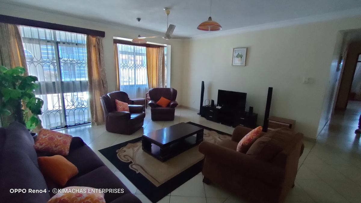 Serviced 3 Bed Apartment with En Suite at 5Th Avenue - 2