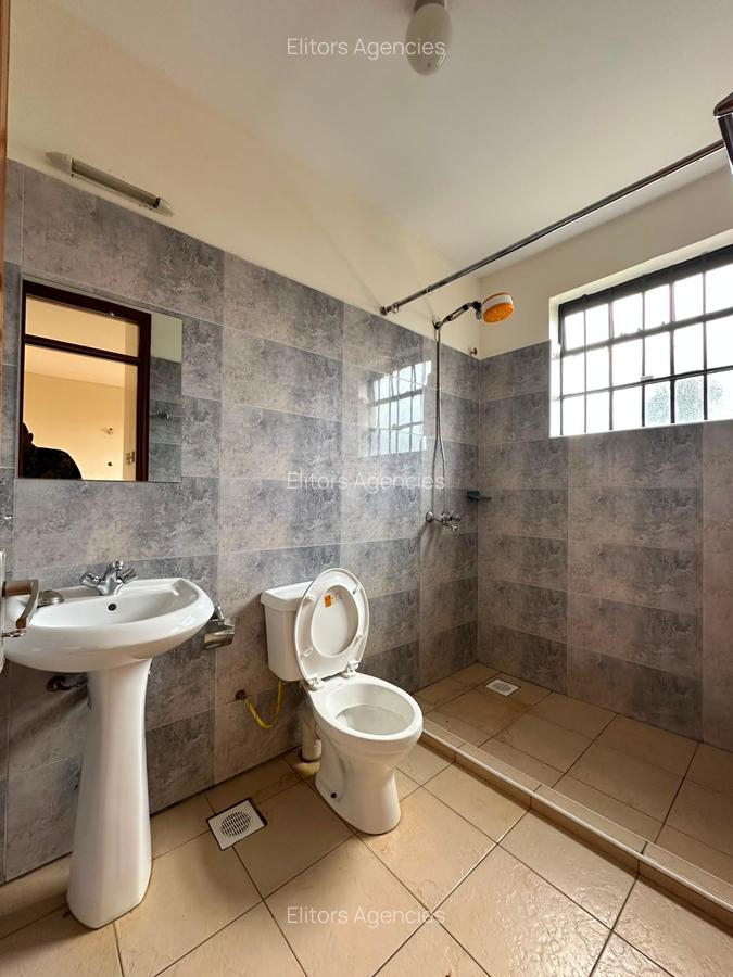 4 Bed Townhouse with En Suite at Kirawa Road - 12