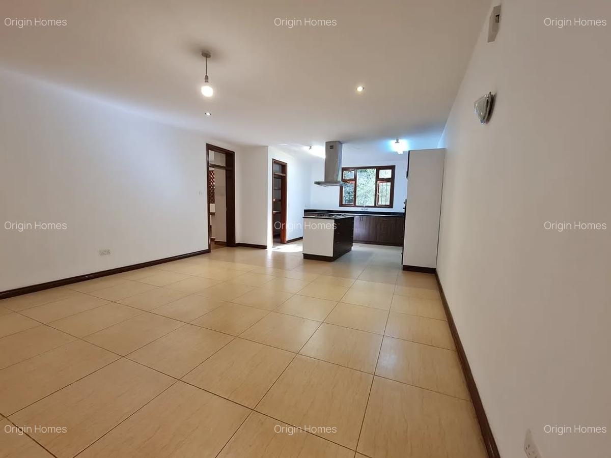 3 Bed Apartment with En Suite at Riverside Drive - 7
