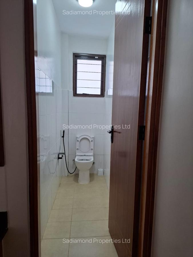 2 Bed House with En Suite in Runda - 10