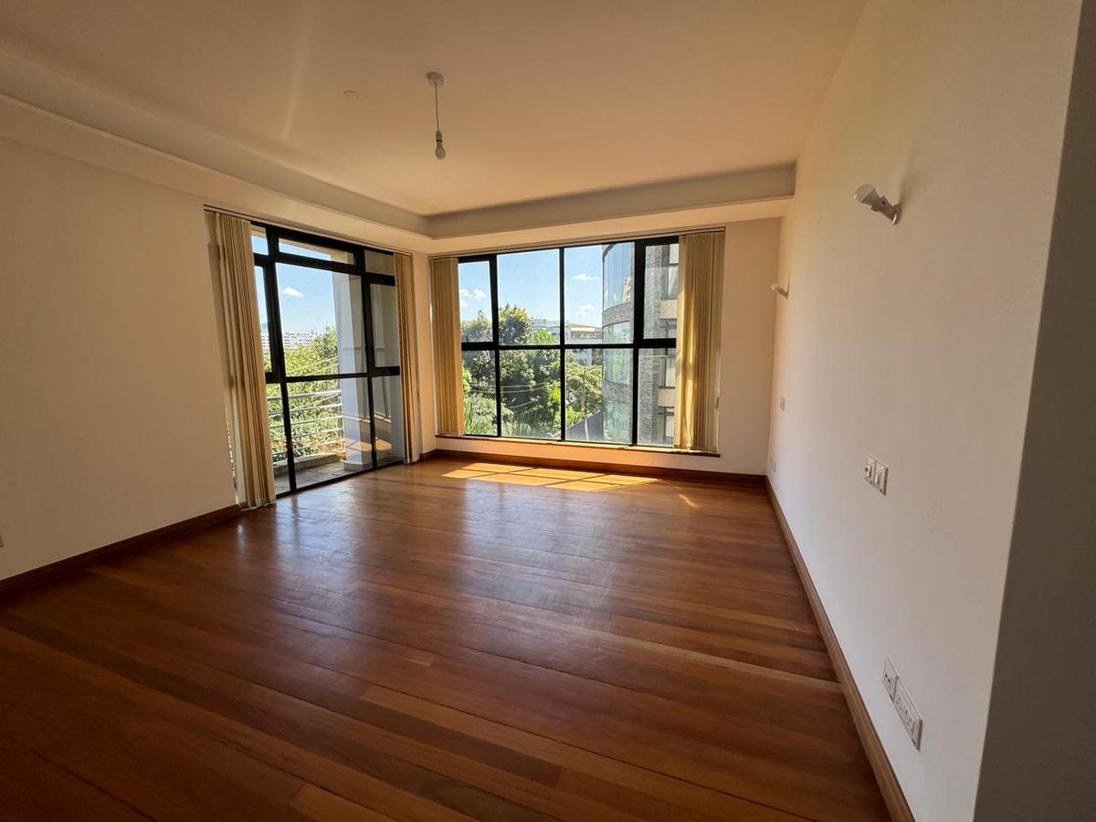 4 Bed Apartment with En Suite in General Mathenge - 6