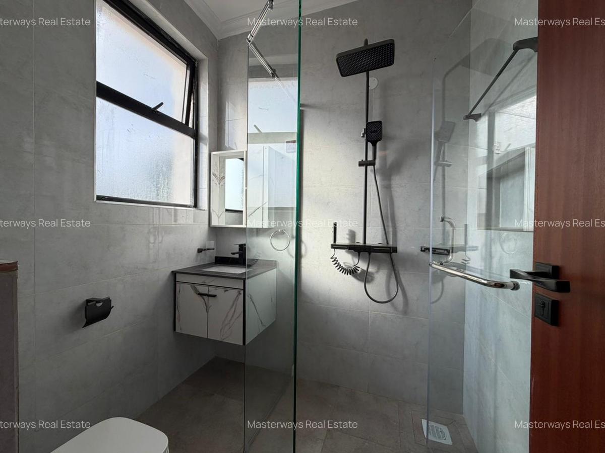 4 Bed Townhouse with En Suite in Kiambu Road - 11