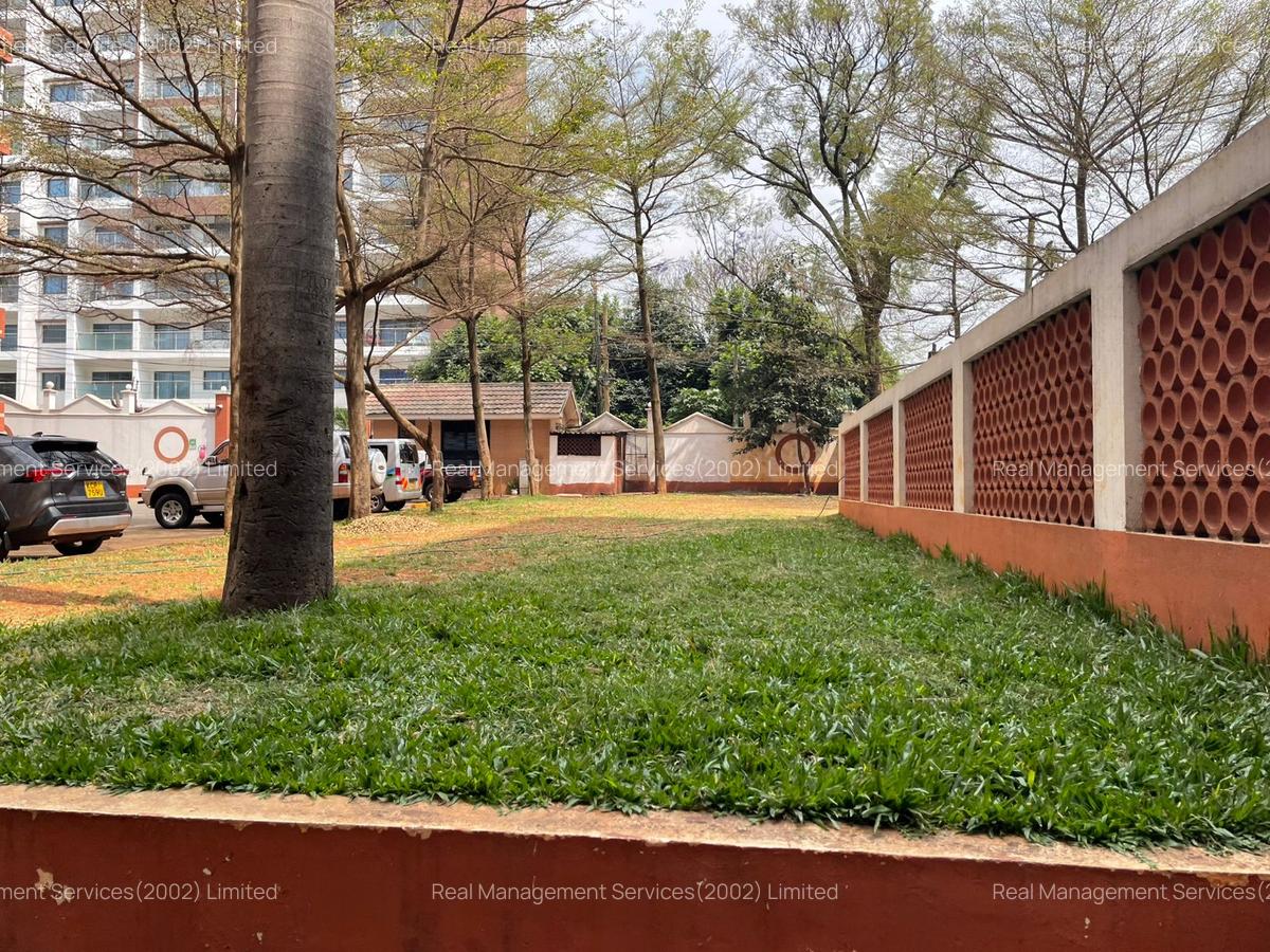 3 Bed Apartment with En Suite in Kileleshwa - 14