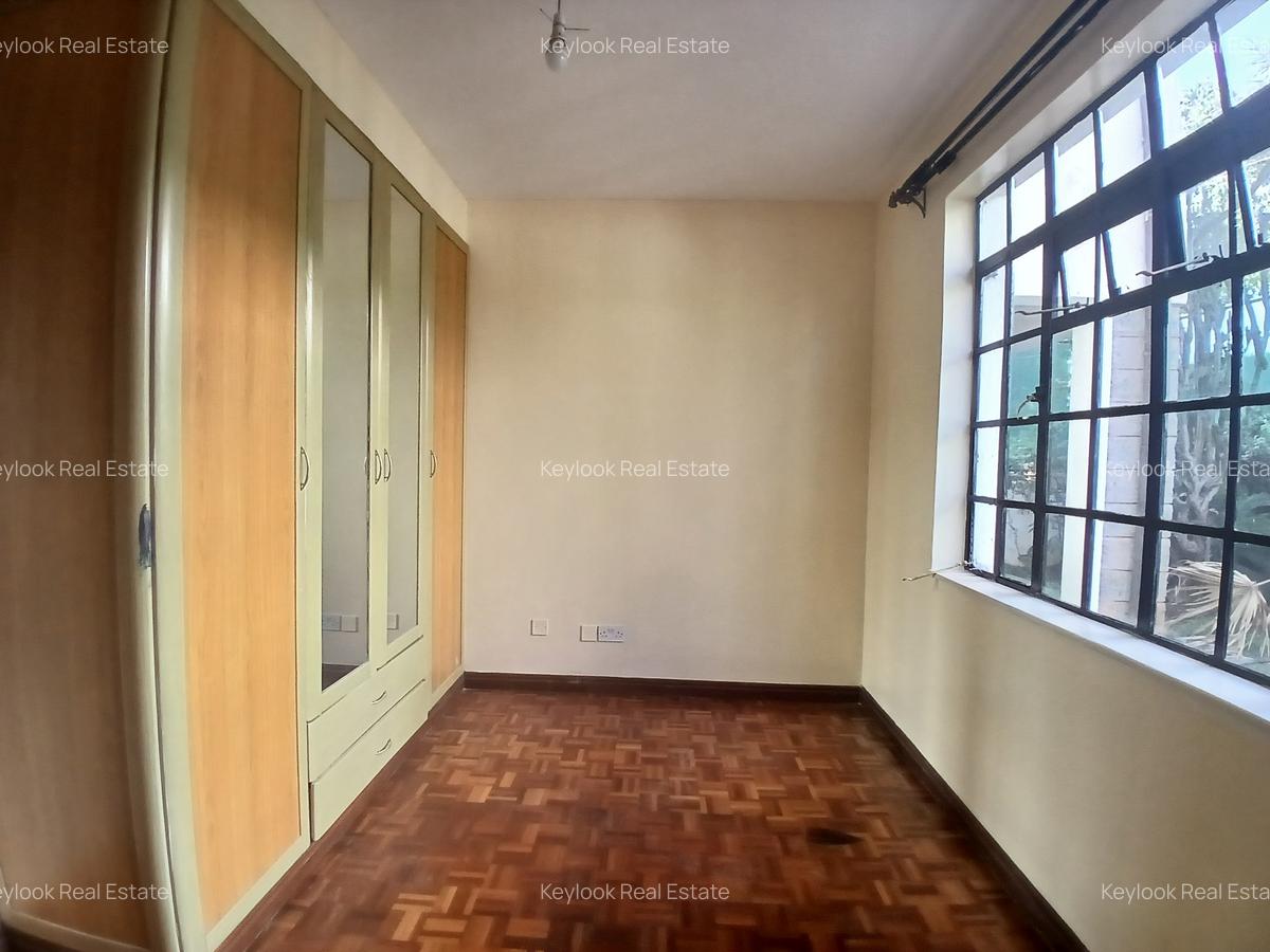 4 Bed Townhouse with En Suite at Lavington Manyani Area - 16