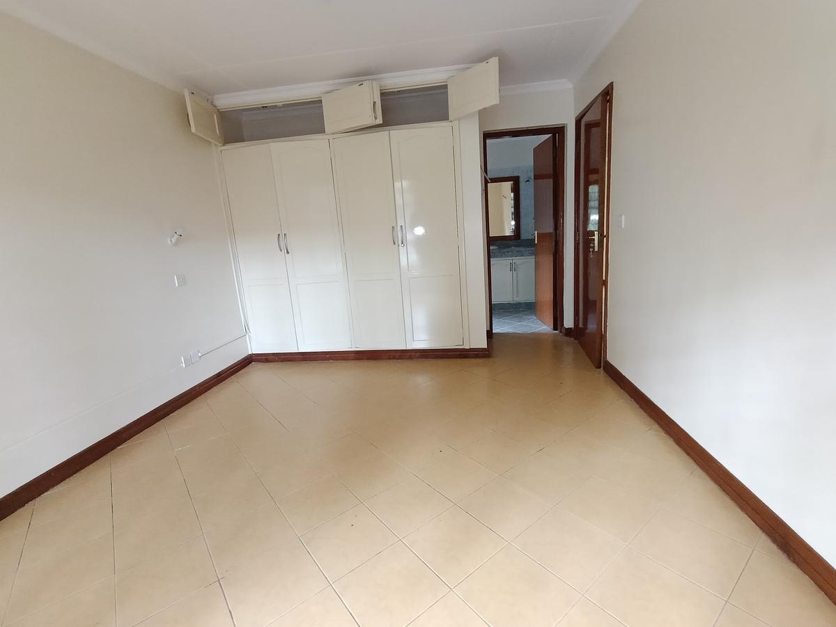 4 Bed House with En Suite at Runda - 9