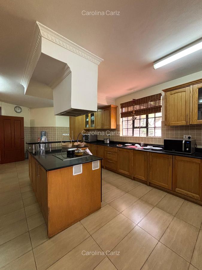 5 Bed House with En Suite in Runda - 6