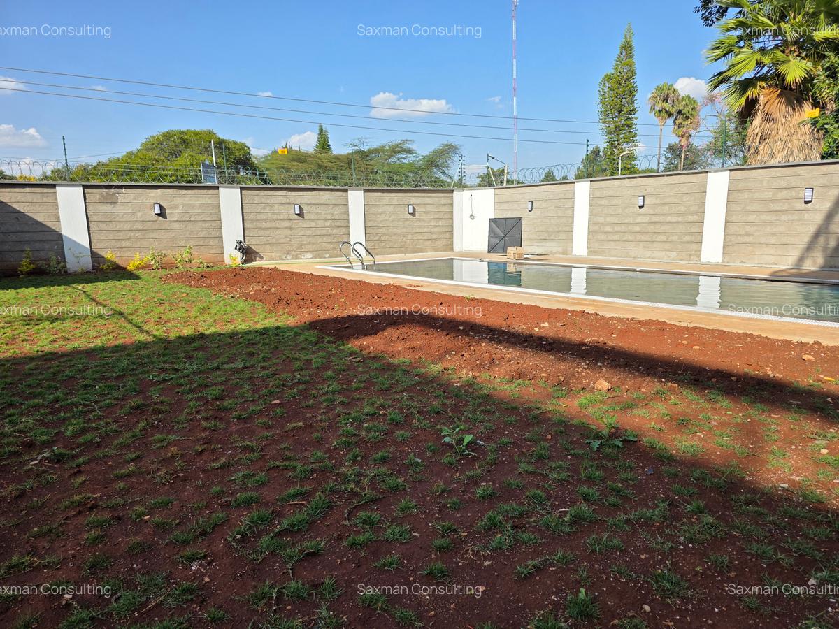 5 Bed Villa with En Suite in Lavington - 14