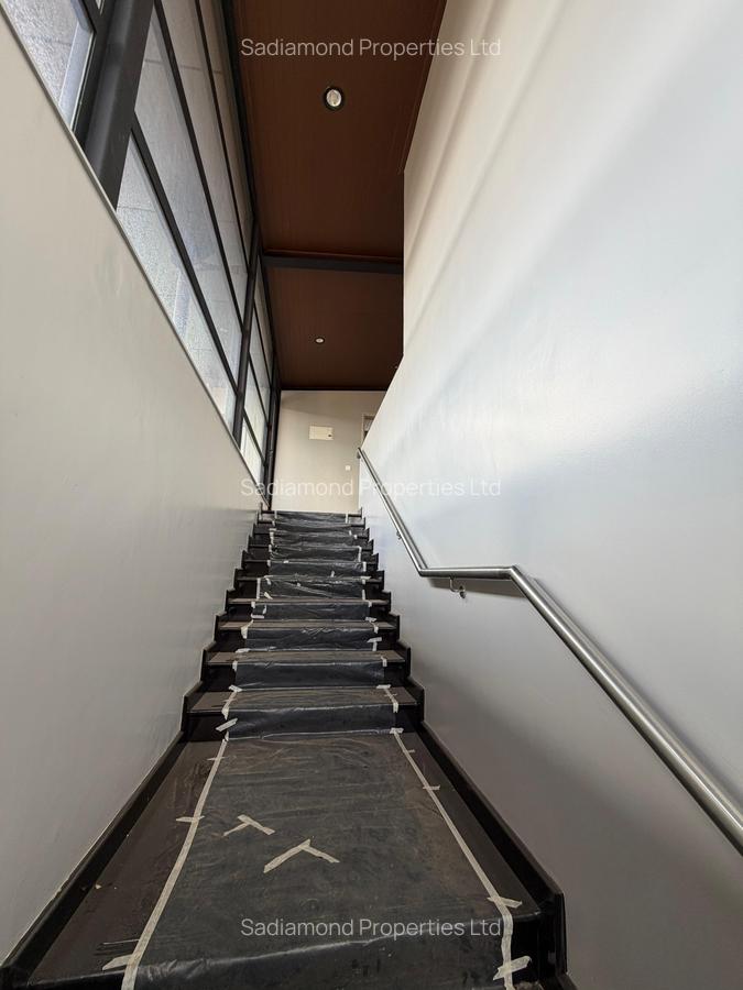 4 Bed Townhouse with Swimming Pool in Kiambu Road - 6