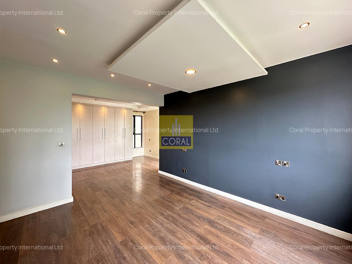 2 Bed Apartment in Parklands - 5