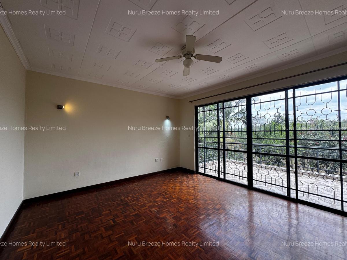 4 Bed House with En Suite in Runda - 9