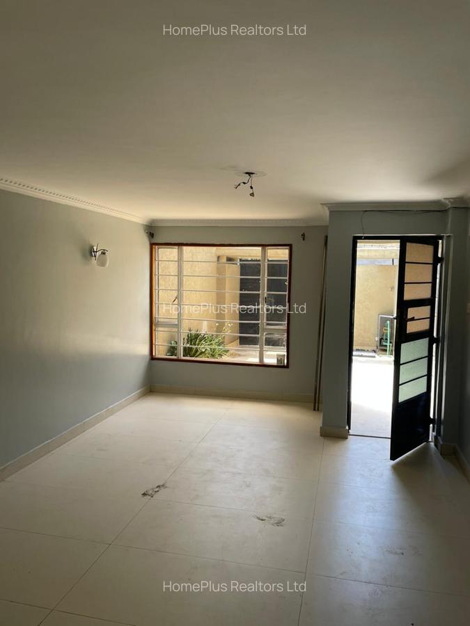 4 Bed Townhouse with En Suite at Nasra Court - 4