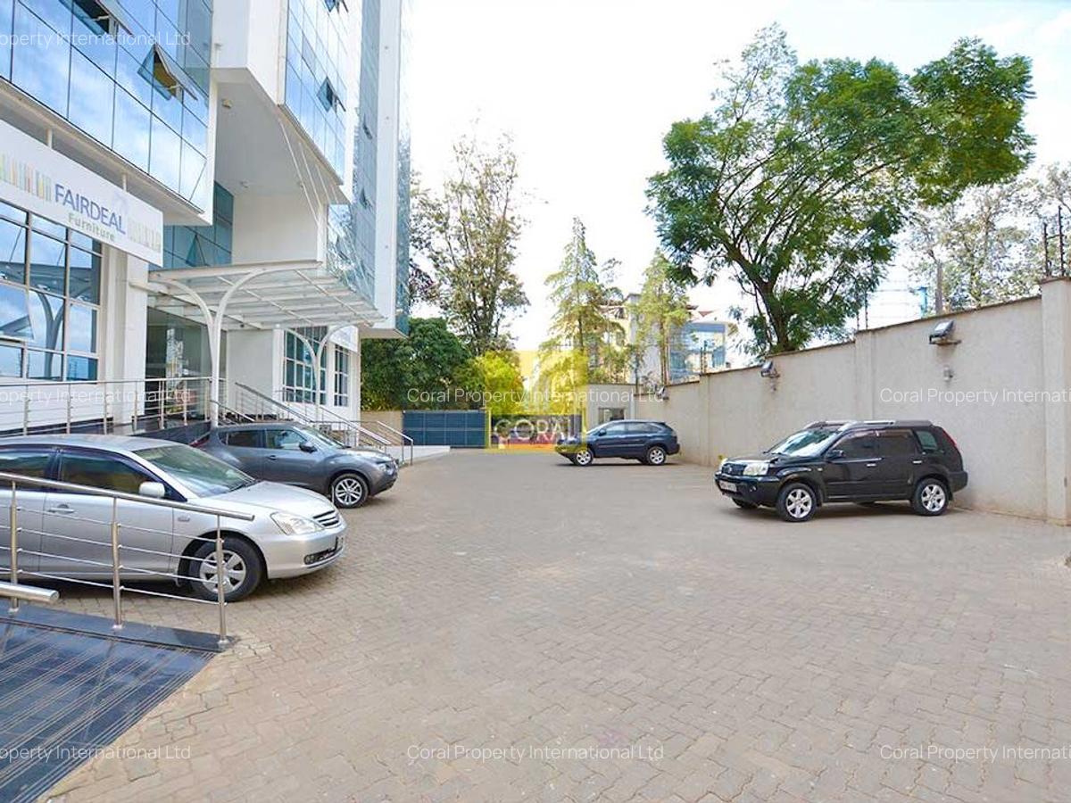 2,000 ft² Office with Lift at Off Ring Rd Parklands - 2