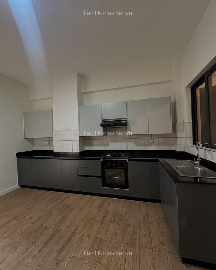2 Bed Apartment with En Suite at Valley Arcade - 3
