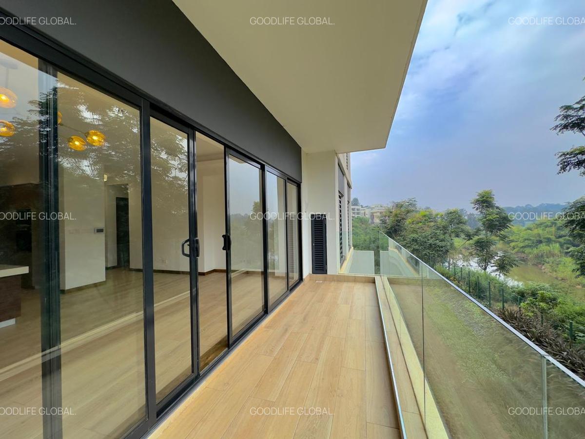 2 Bed Apartment with En Suite at Two Rivers - 7