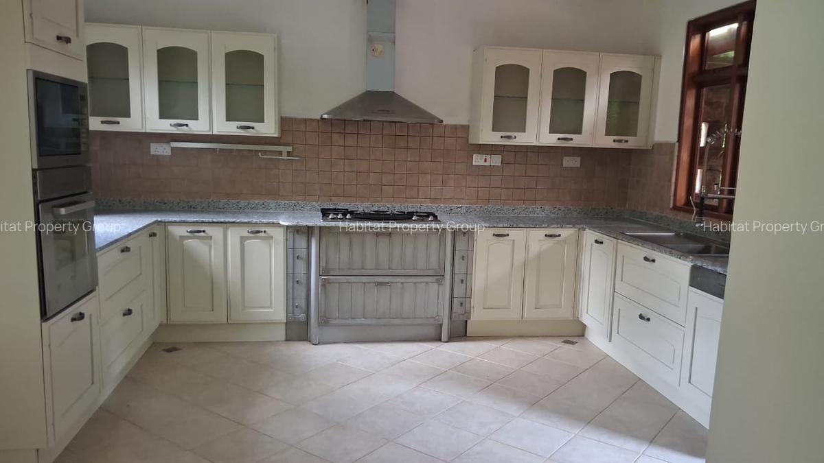 5 Bed House at Windy Ridge - 16