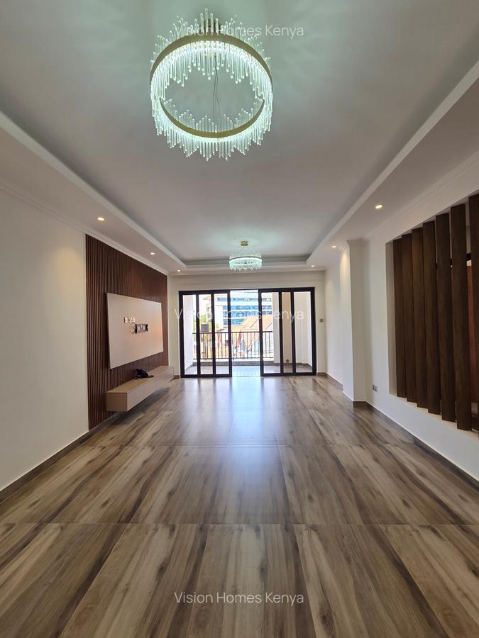 2 Bed Apartment with En Suite in Brookside - 1