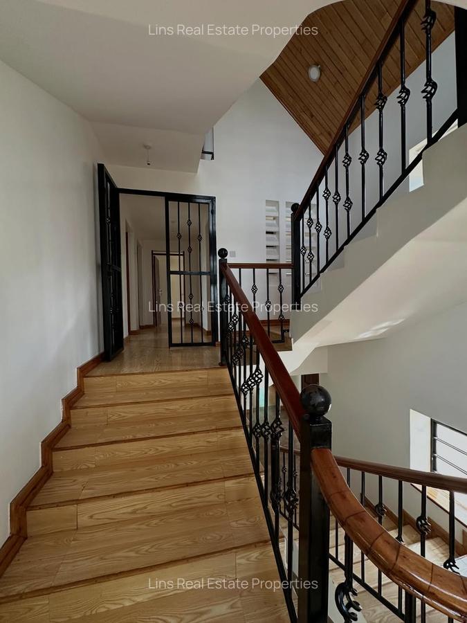 5 Bed Townhouse with En Suite in Runda - 13