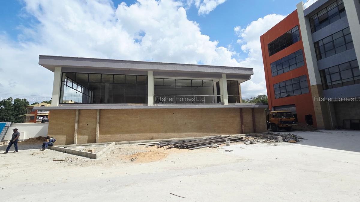 Shop with Service Charge Included in Ruaka - 19