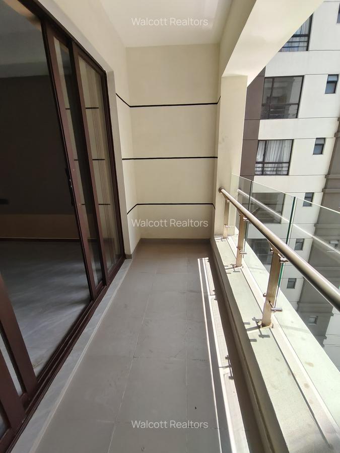 2 Bed Apartment with En Suite in Riverside - 8