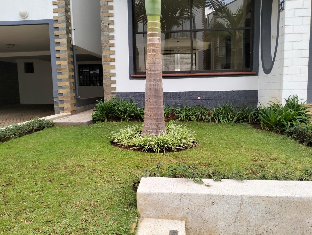 5 Bed Townhouse with En Suite in Westlands Area - 3